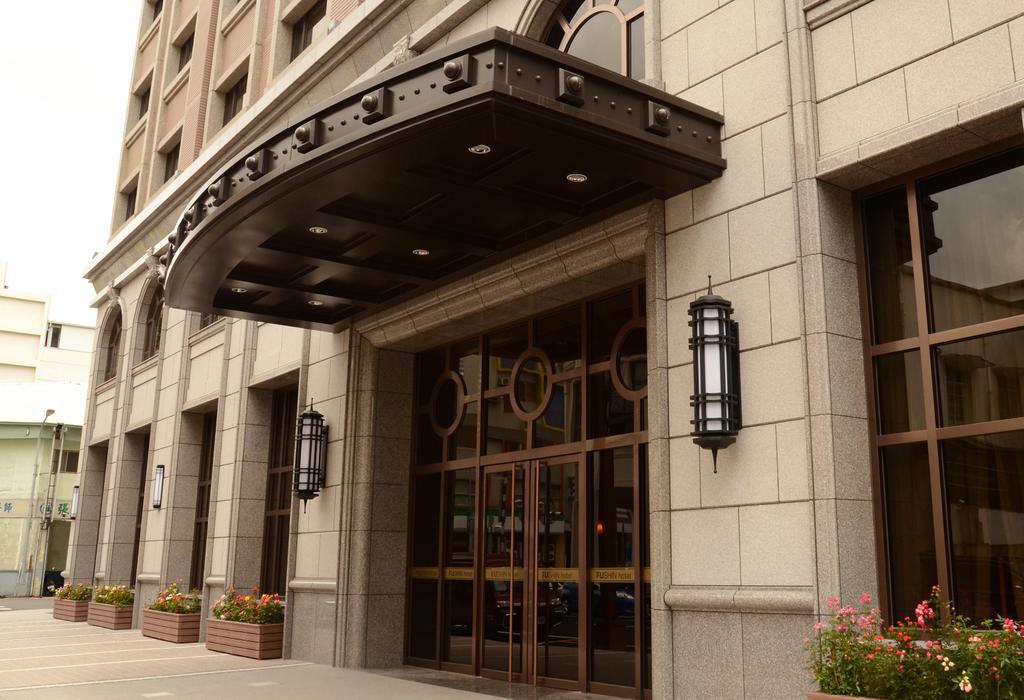 Fushin Hotel Taichung Exterior foto