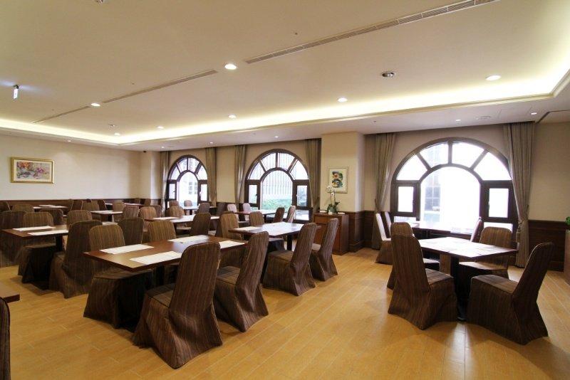 Fushin Hotel Taichung Exterior foto