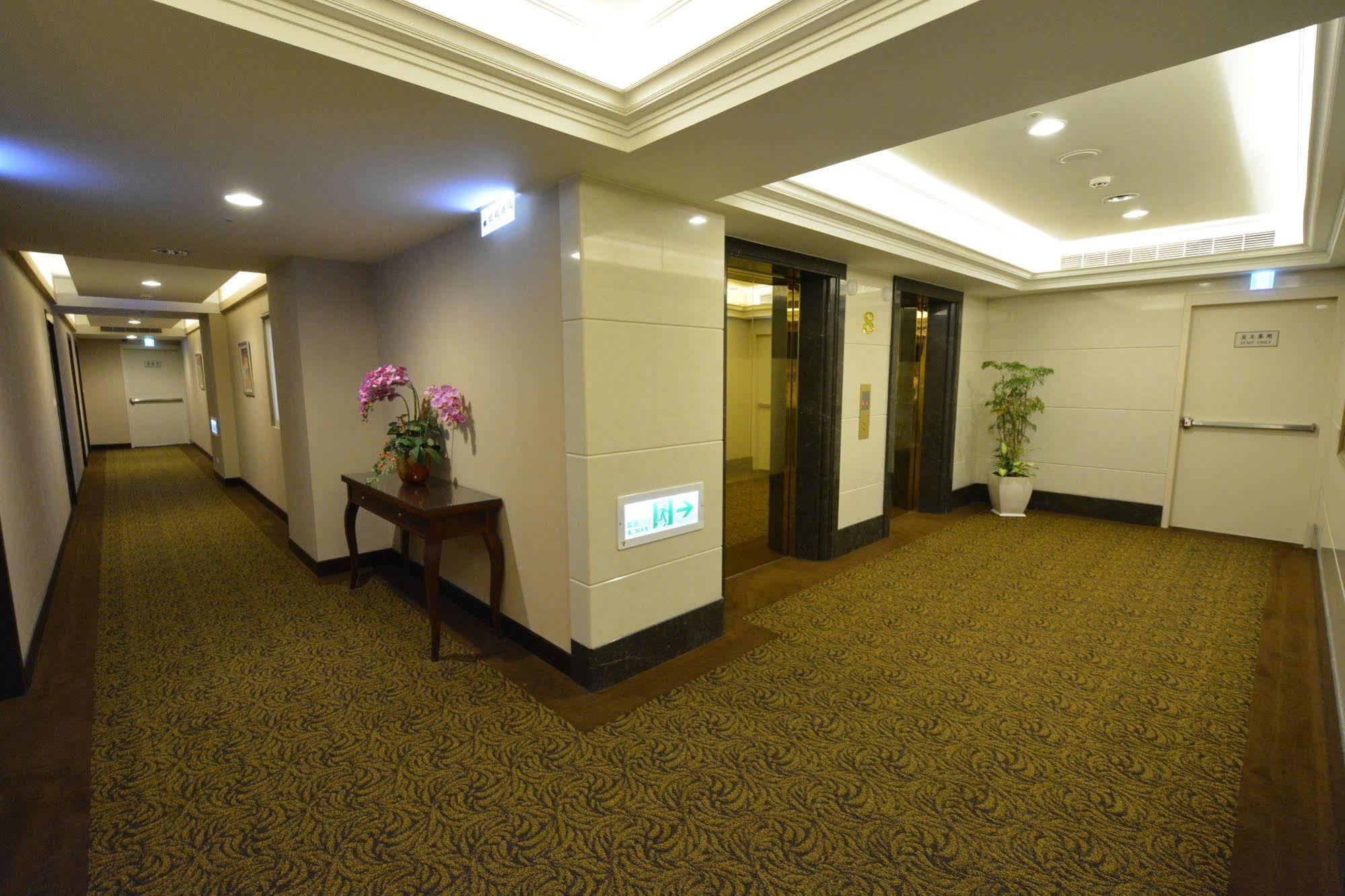 Fushin Hotel Taichung Exterior foto